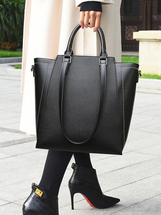 Minimalist Textured Tote – Spacious Bag for Work & Commute
