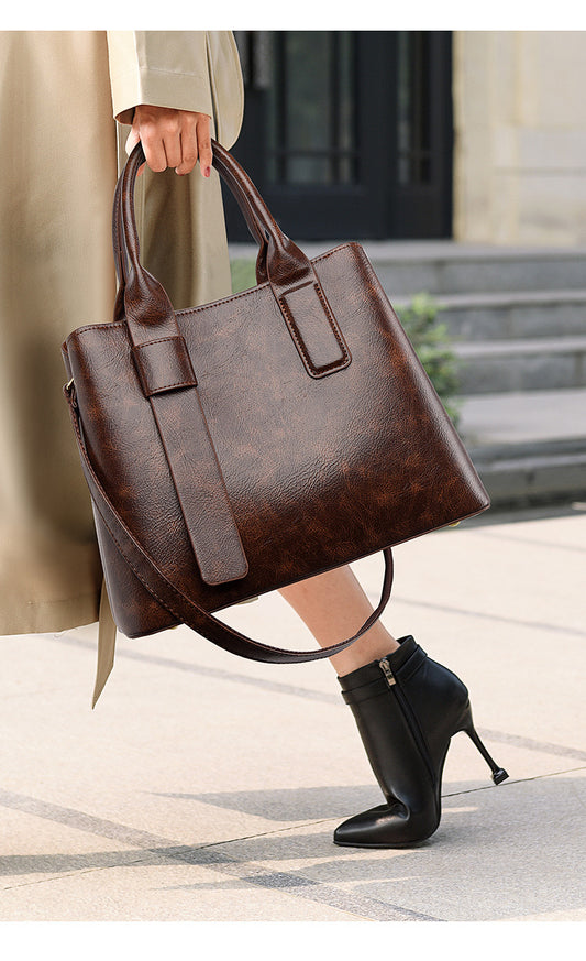 Everyday Large Tote – Customizable Shoulder Bag with Letter Print